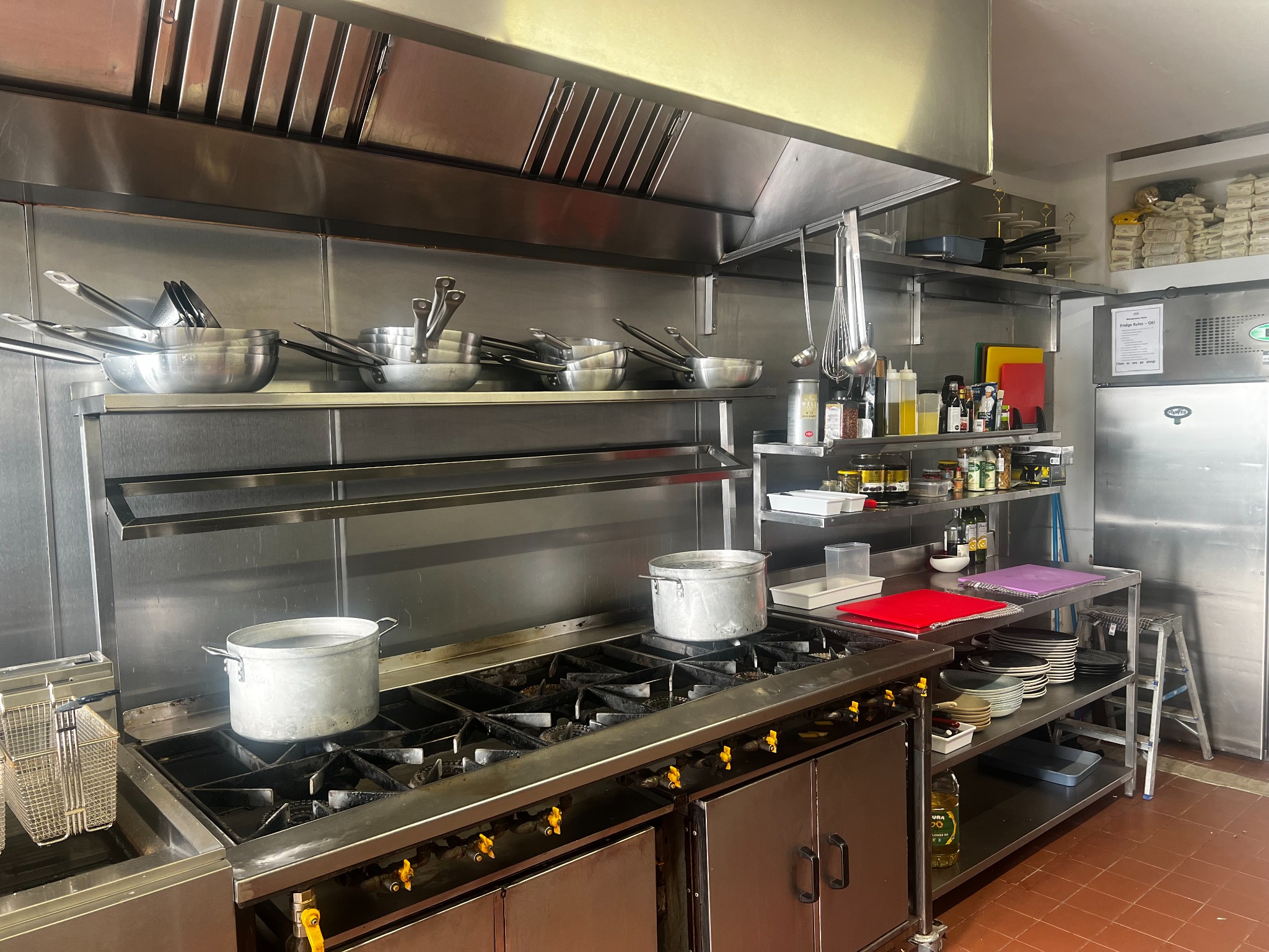 The professional kitchen at AL PORTESIN